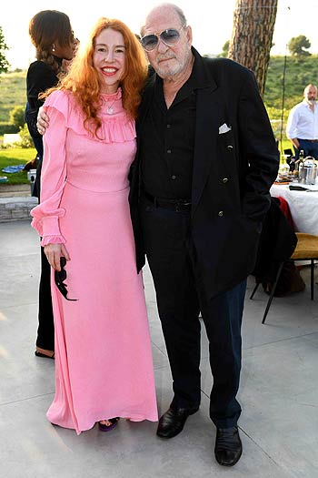 Ralph Siegel mit Frau Laura bei den „FCR EAGLES Masters Toskana 2023“ (©Foto: Wolfgang Breiteneicher/Schneider Press)